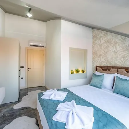 Sehir Merkezinde Lueks - Ocekhomes Adin Appartamento Fethiye